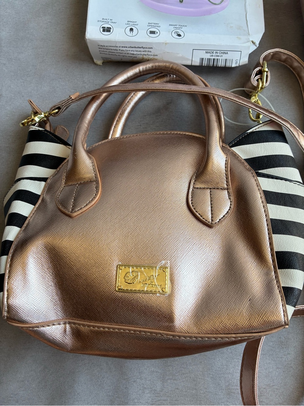 Betsey Johnson Brown & Black Striped Cat Face Crossbody Bag - Picture 2 of 4